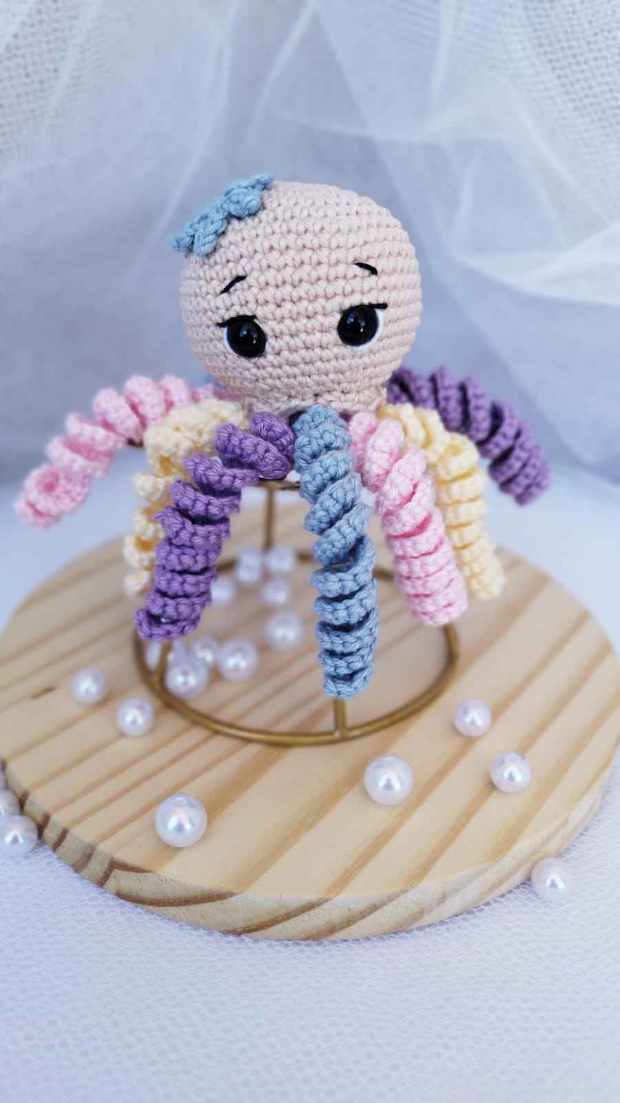 Polvinho de amigurumi sensorial feito à mão